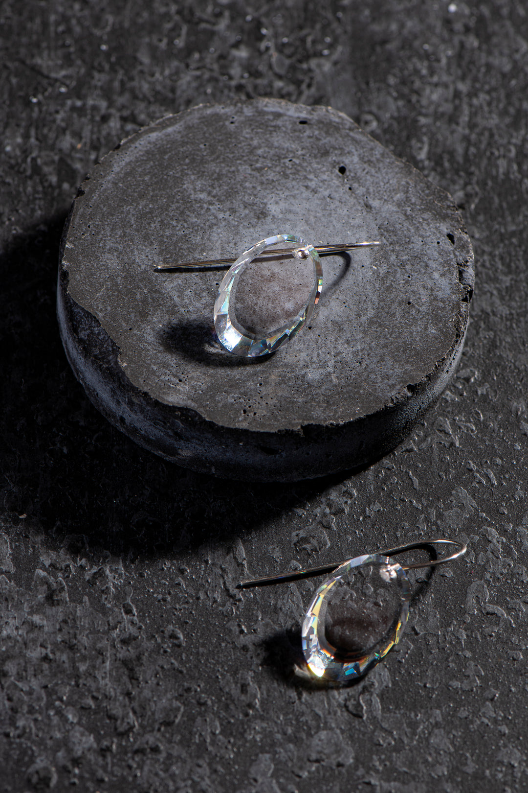 Betsy earrings clear main image 1