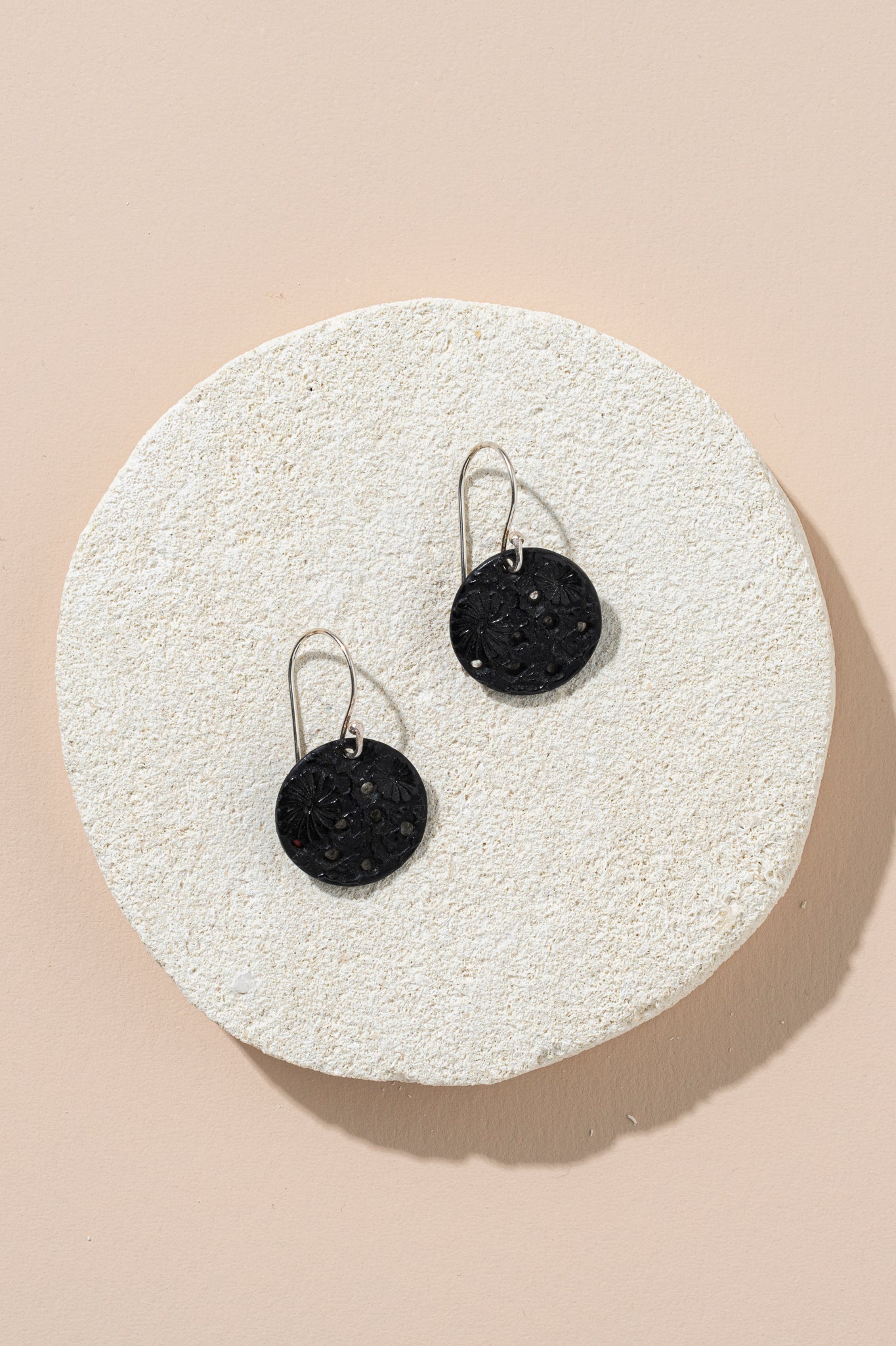 1920s Czechoslovakian glass circle earrings - black